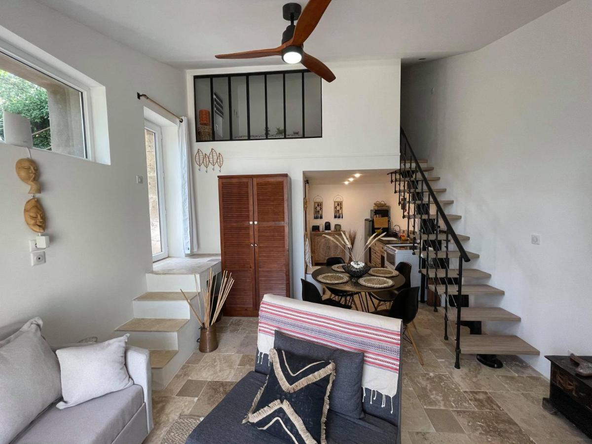 Jolie Annexe Du Mas Dans Le Coeur De La Garrigue Nimoise Villa Nîmes Exterior photo