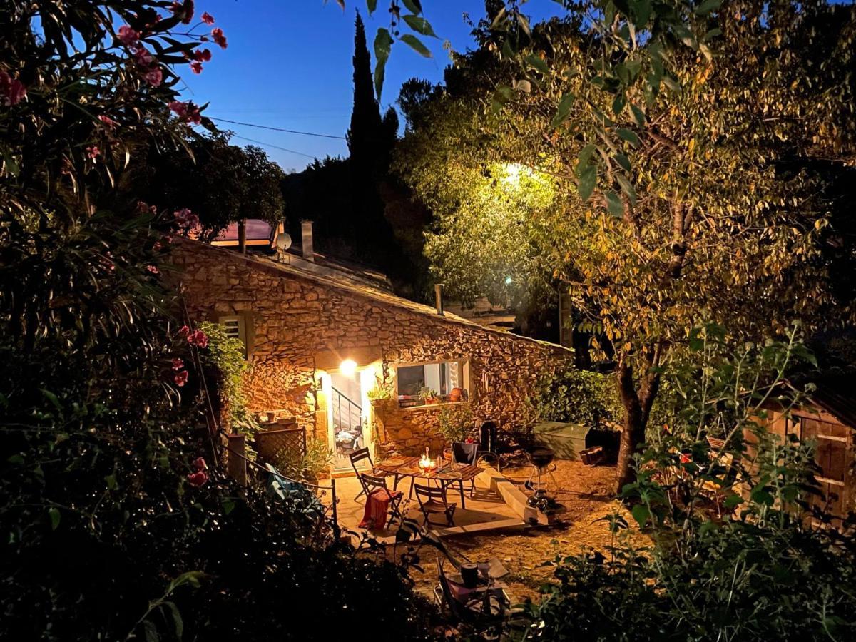 Jolie Annexe Du Mas Dans Le Coeur De La Garrigue Nimoise Villa Nîmes Exterior photo