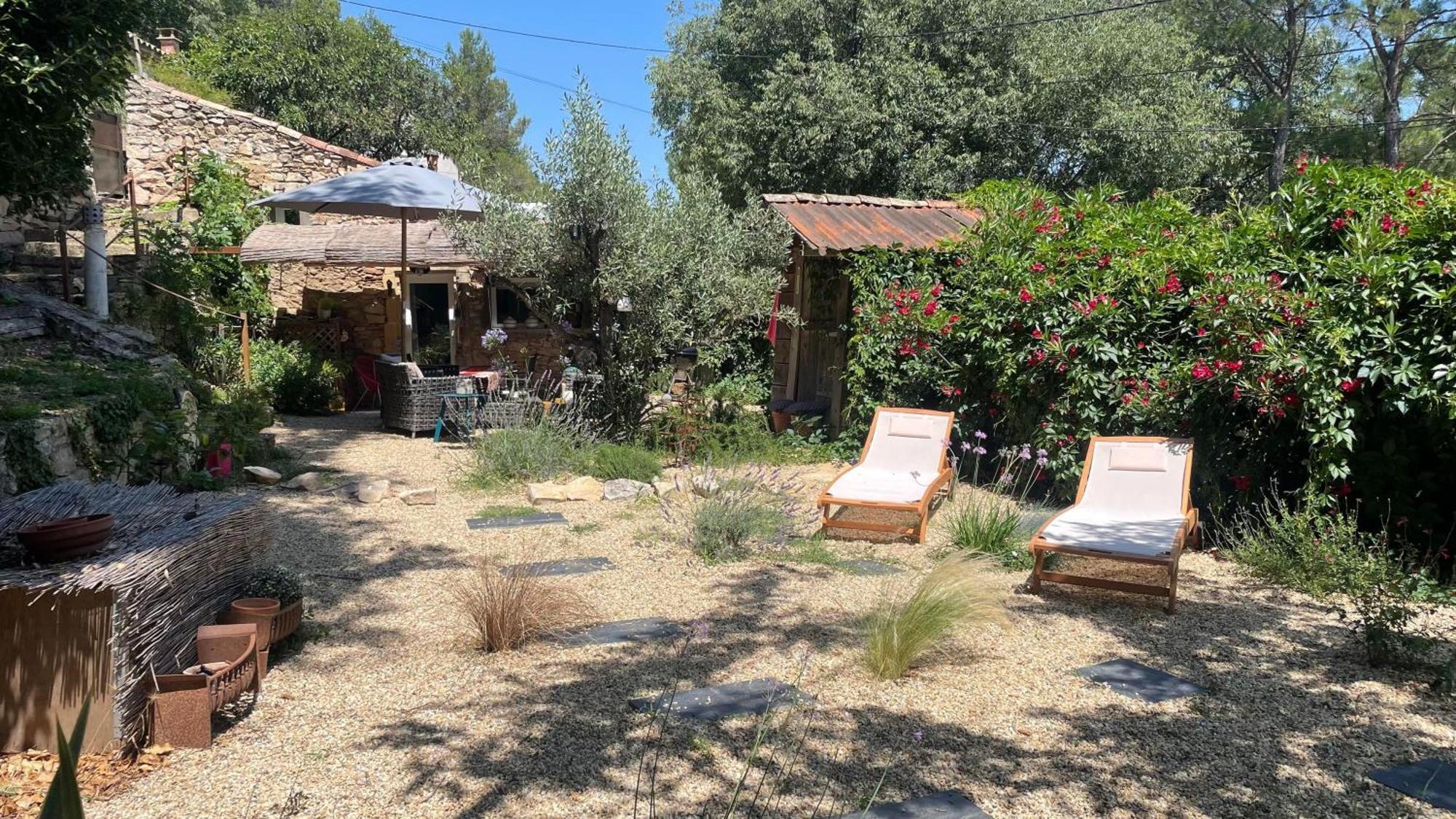 Jolie Annexe Du Mas Dans Le Coeur De La Garrigue Nimoise Villa Nîmes Exterior photo