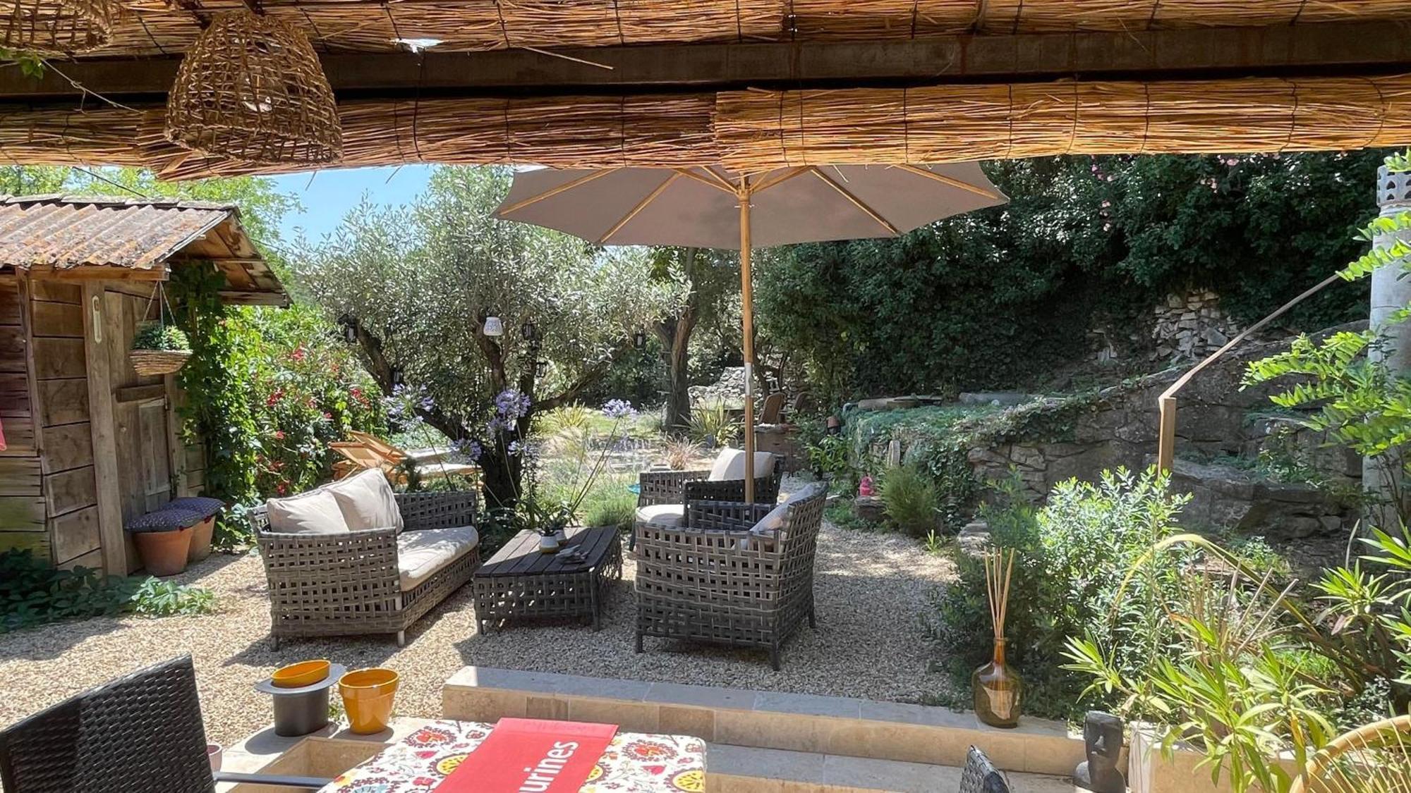 Jolie Annexe Du Mas Dans Le Coeur De La Garrigue Nimoise Villa Nîmes Exterior photo