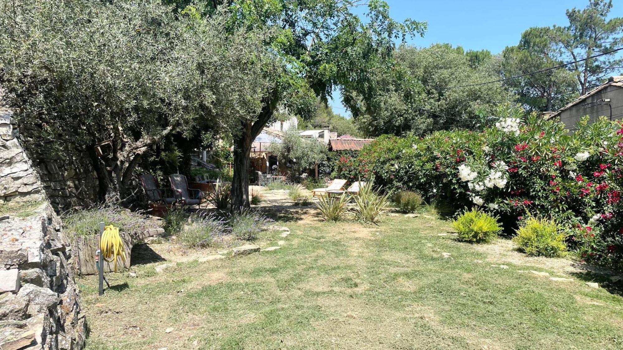 Jolie Annexe Du Mas Dans Le Coeur De La Garrigue Nimoise Villa Nîmes Exterior photo